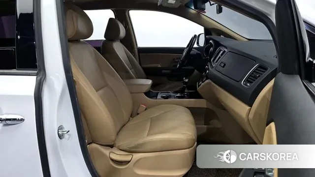 Kia The New Carnival 2018 Белый из Кореи, фото 2