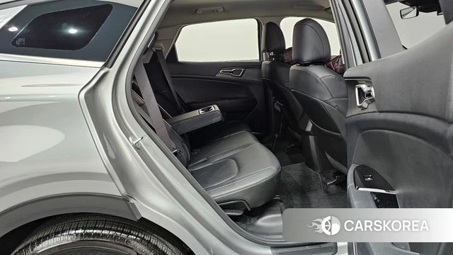 Kia Sportage 5th Generation 2022 Серебристо-серый из Кореи, фото 2