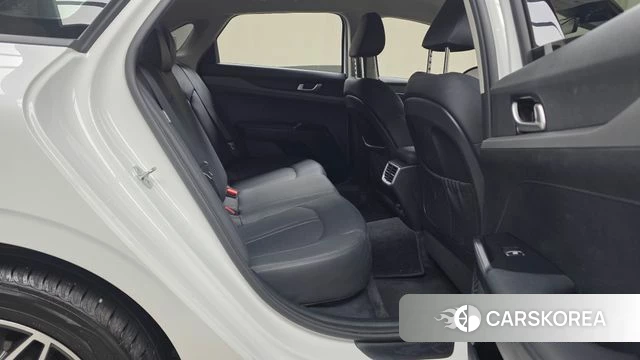 Kia K5 3rd generation 2023 Белый из Кореи, фото 2