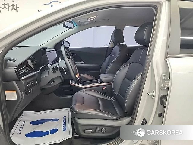Kia Niro EV 2021 Серебристо-серый из Кореи, фото 2