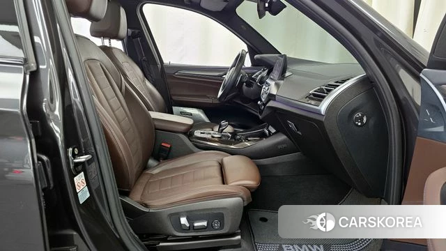 BMW X3 (G01) 2022 Серый из Кореи, фото 2