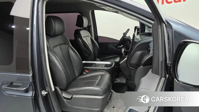 Hyundai Staria 2023 Серый из Кореи, фото 2