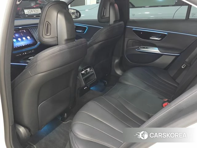 Mercedes-Benz E-Class W214 2024 Белый из Кореи, фото 2
