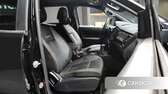 Ford Ranger 3rd Generation 2021 Черный из Кореи, фото 2