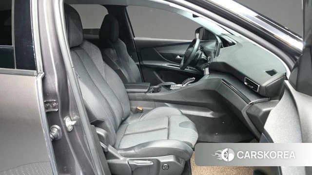 Peugeot 3008 second generation 2022 Серый из Кореи, фото 2