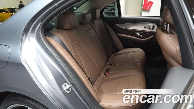 Mercedes-Benz E-Class W213 2019 Серый из Кореи, фото 2