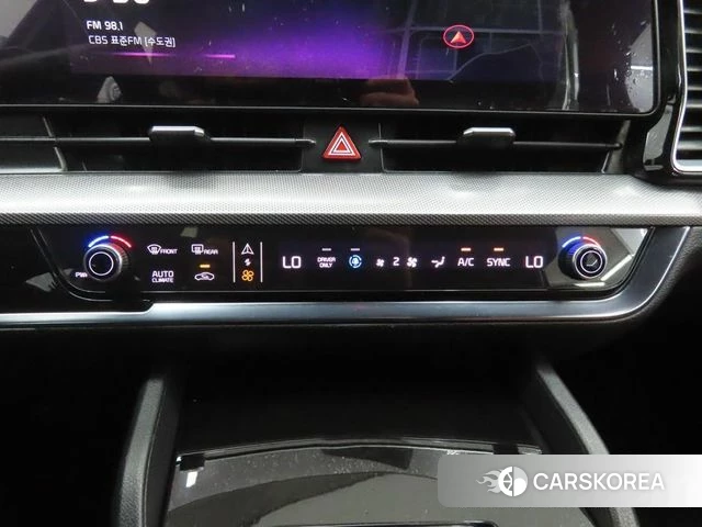 Kia Sportage 5th Generation Hybrid 2022 Белый из Кореи, фото 2