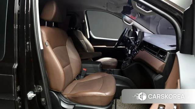 Hyundai The New Grand Starex 2018 Коричневый из Кореи, фото 2