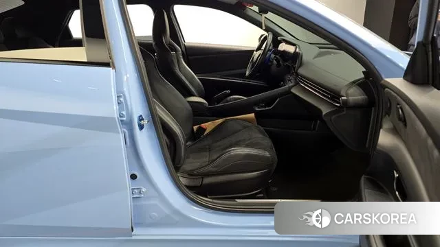 Hyundai Avante (CN7) 2022 Небесно-голубой из Кореи, фото 2