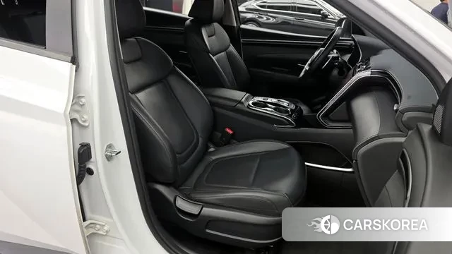 Hyundai Tucson (NX4) 2021 Белый из Кореи, фото 2