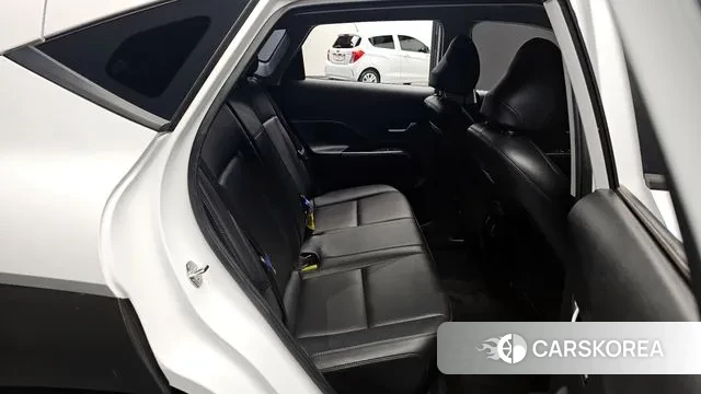 Hyundai Kona (SX2) 2024 Белый из Кореи, фото 2