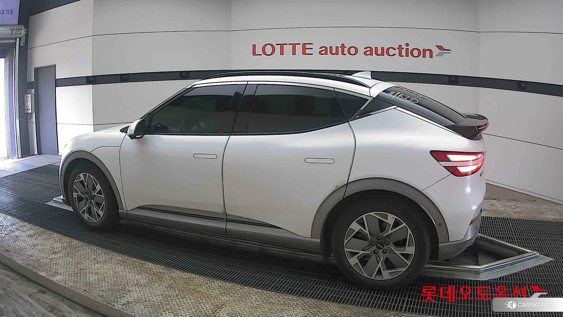 Hyundai GV60 2022 Matterhorn White (matte) из Кореи, фото 2