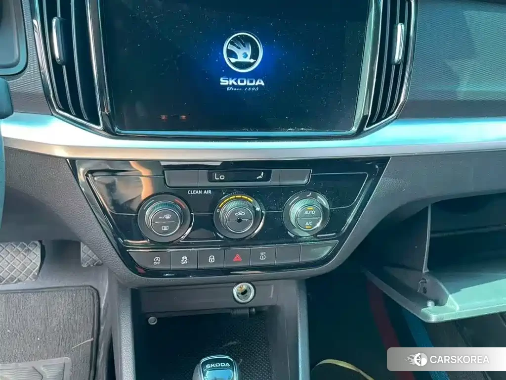 Skoda Komick 2024 Белый из Китая, фото 2