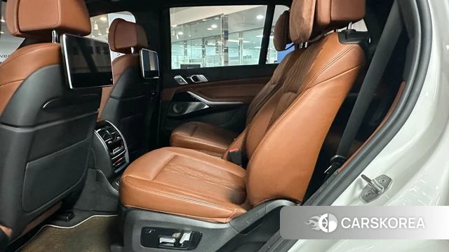 BMW X7 (G07) 2021 Белый из Кореи, фото 2