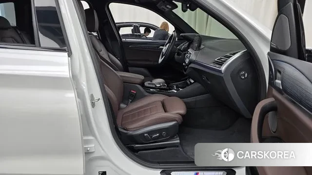 BMW iX3 2025 Белый из Кореи, фото 2