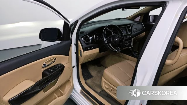 Kia The New Carnival 2019 Белый из Кореи, фото 2