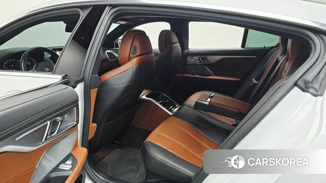 BMW 8 Series (G15) 2024 Белый из Кореи, фото 2