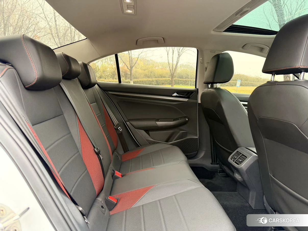 Volkswagen Bora 2019 Белый из Китая, фото 2