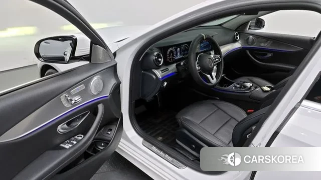 Mercedes-Benz E-Class W213 2019 Белый из Кореи, фото 2