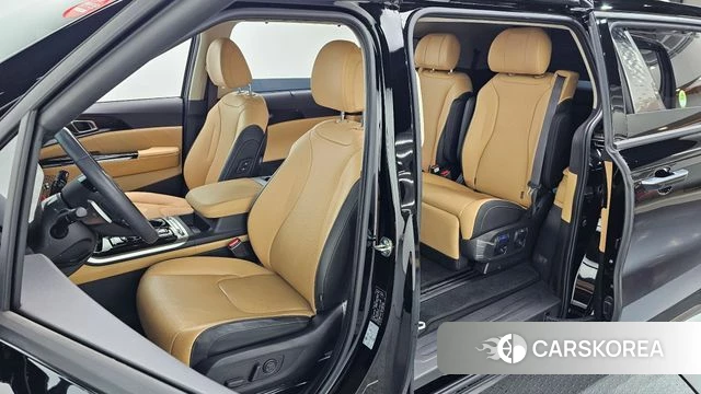 Kia Carnival 4th generation 2023 Черный из Кореи, фото 2