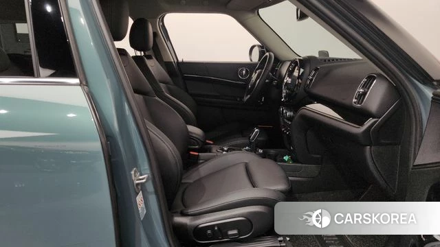 Mini Cooper Countryman 2024 Цвет галактики из Кореи, фото 2
