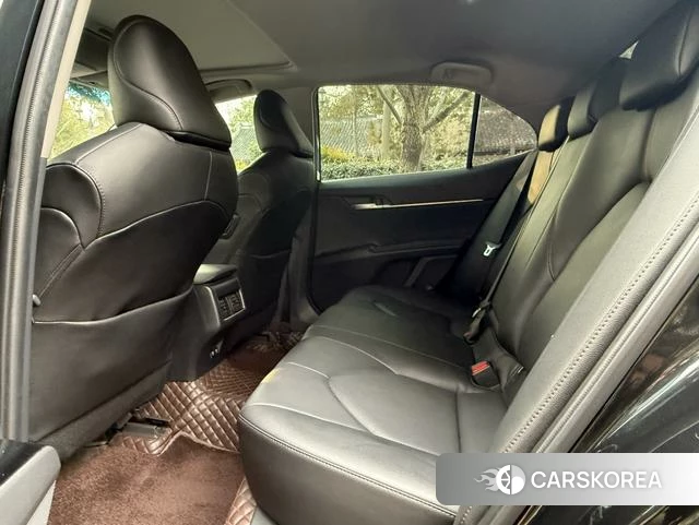 Toyota Camry 2023 Черный из Китая, фото 2