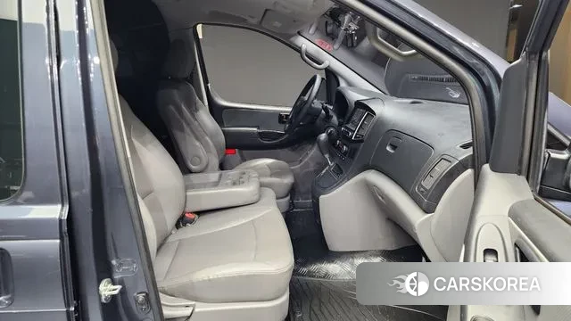 Hyundai The New Grand Starex 2018 Серый из Кореи, фото 2