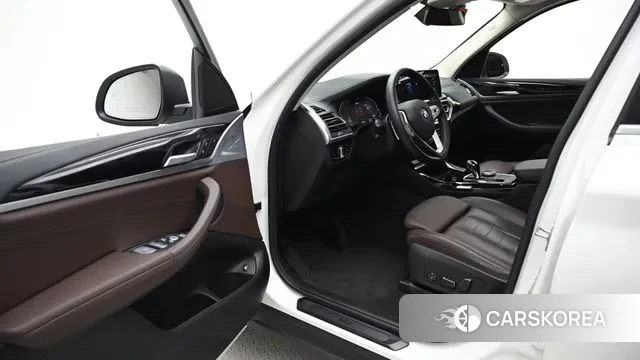 BMW X3 (G01) 2024 Белый из Кореи, фото 2