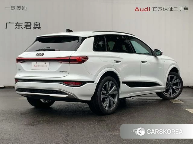 Audi Q6L e-tron 2026 Белый из Китая, фото 2