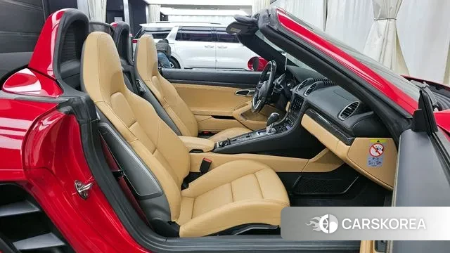 Porsche 718 Boxster 2019 Красный из Кореи, фото 2
