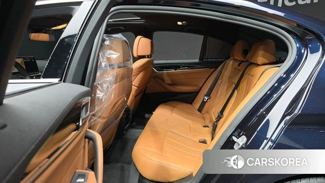 BMW 5 Series (G30) 2020 Черный из Кореи, фото 2