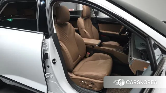 Hyundai Grandeur Hybrid (GN7) 2025 Белый из Кореи, фото 2