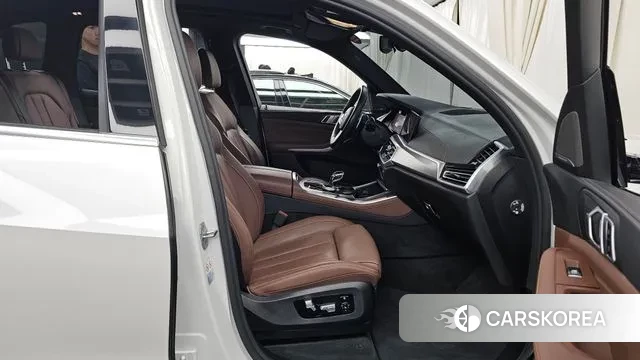 BMW X5 (G05) 2021 Белый из Кореи, фото 2