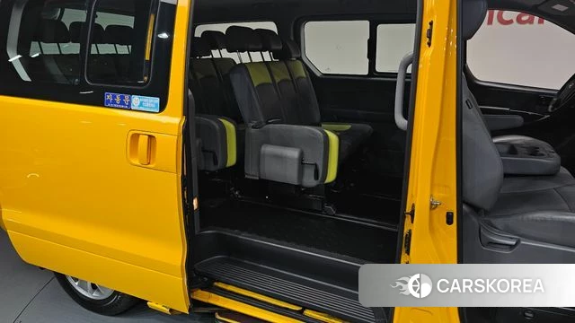 Hyundai The New Grand Starex 2019 Желтый из Кореи, фото 2