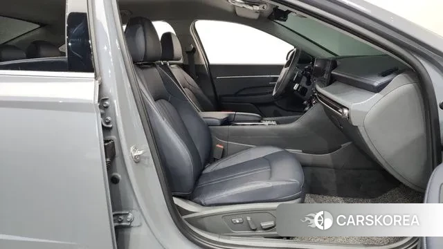 Hyundai Sonata D Edge (DN8) 2024 Небесно-голубой из Кореи, фото 2