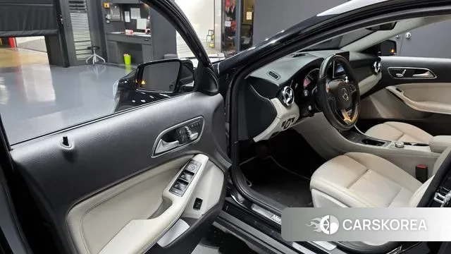 Mercedes-Benz GLA-Class X156 2019 Черный из Кореи, фото 2