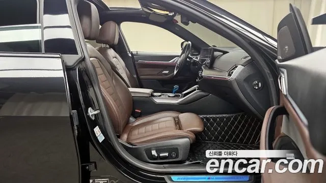 BMW i4 2022 Черный из Кореи, фото 2