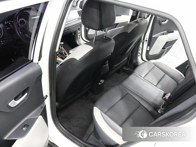 Kia Stonic 2019 Белый из Кореи, фото 2