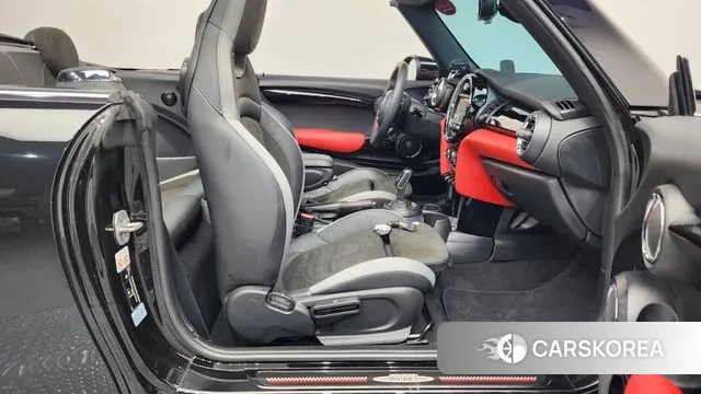 Mini Cooper S Convertible 2020 Черный из Кореи, фото 2