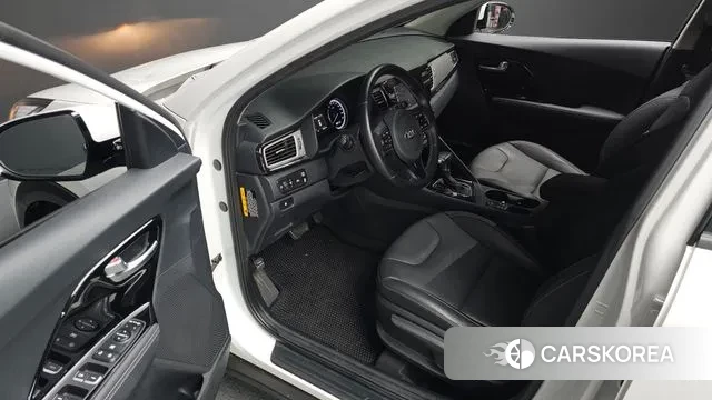 Kia Niro 2018 Белый из Кореи, фото 2