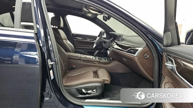 BMW 7 Series (G11) 2020 Синий из Кореи, фото 2
