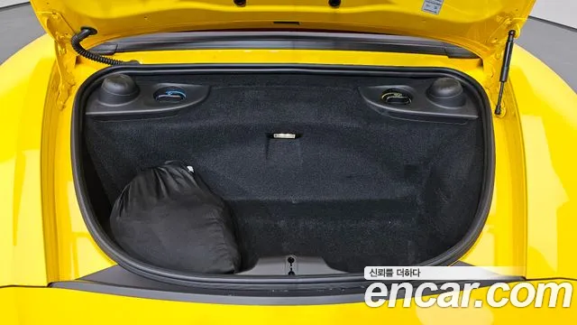 Porsche 718 Boxster 2022 Желтый из Кореи, фото 2