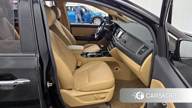 Kia The New Carnival 2018 Черный из Кореи, фото 2