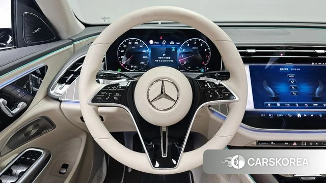 Mercedes-Benz E-Class W214 2026 Белый из Кореи, фото 2