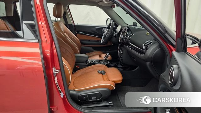 Mini Cooper S Clubman 2022 Красный из Кореи, фото 2