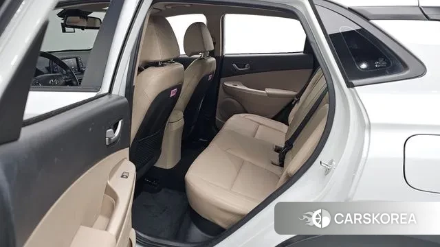 Hyundai Kona 2018 Белый из Кореи, фото 2