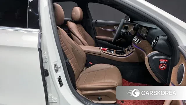 Mercedes-Benz E-Class W213 2022 Белый из Кореи, фото 2