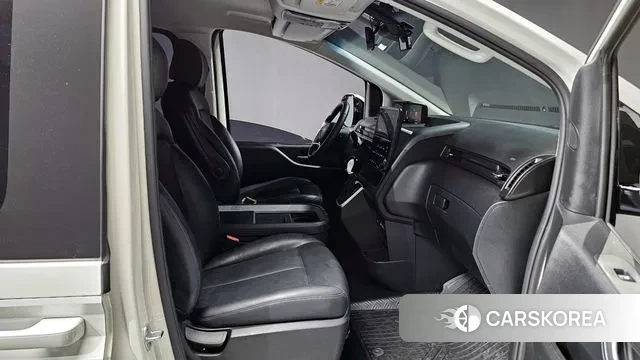 Hyundai Staria 2021 Белый из Кореи, фото 2