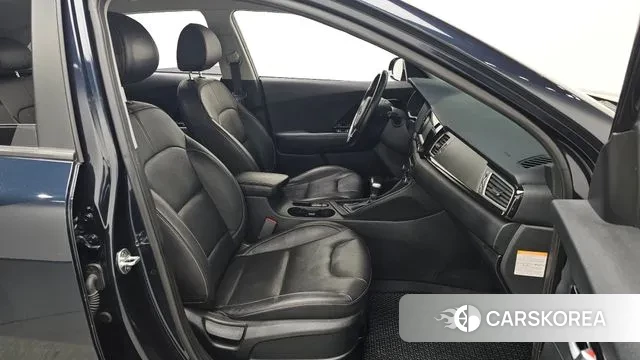 Kia Niro 2018 Синий из Кореи, фото 2