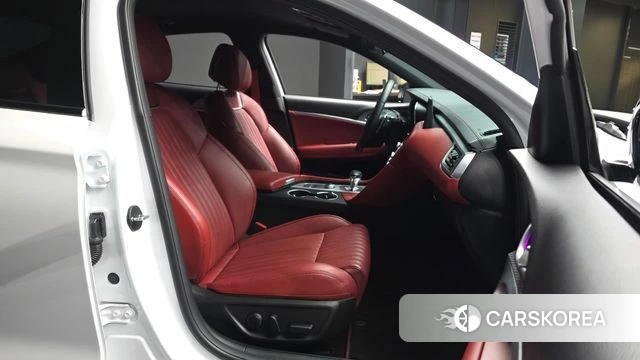 Genesis The New G70 2021 Белый из Кореи, фото 2